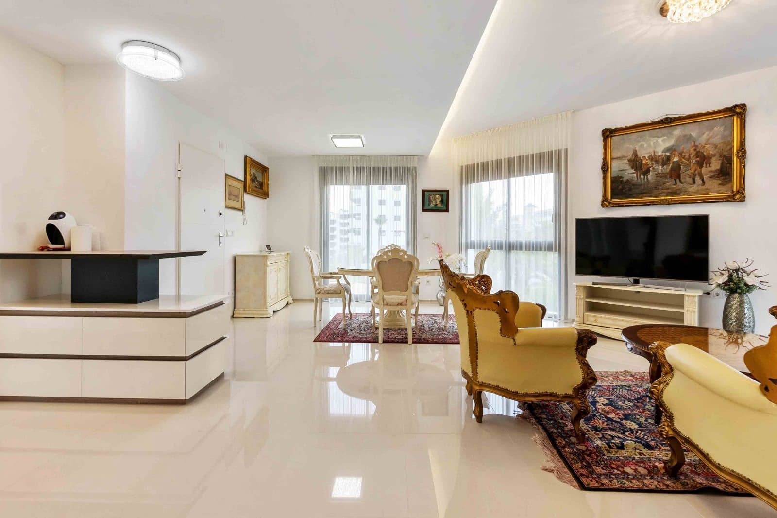 2 bedroom Townhouse for rent in Arenales del Sol with pool garage - € 1,450 (Ref: 9143420)