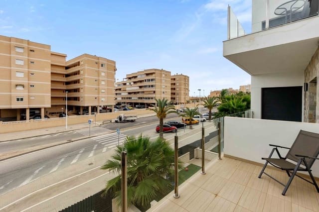 2 bedroom Townhouse for rent in Arenales del Sol, Elche / Elx with pool garage - € 1,450 (Ref: 9143420)