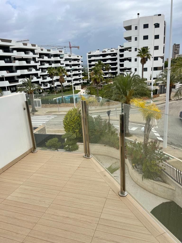 2 bedroom Townhouse for rent in Arenales del Sol with pool garage - € 1,450 (Ref: 9143420)