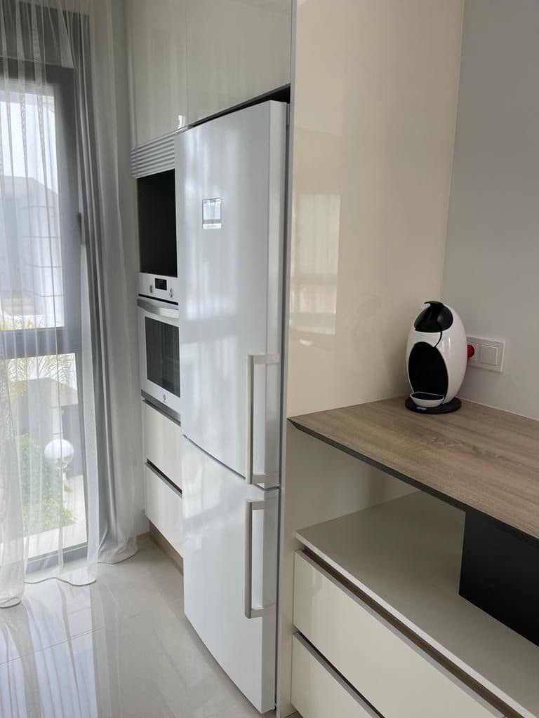 2 bedroom Townhouse for rent in Arenales del Sol with pool garage - € 1,450 (Ref: 9143420)