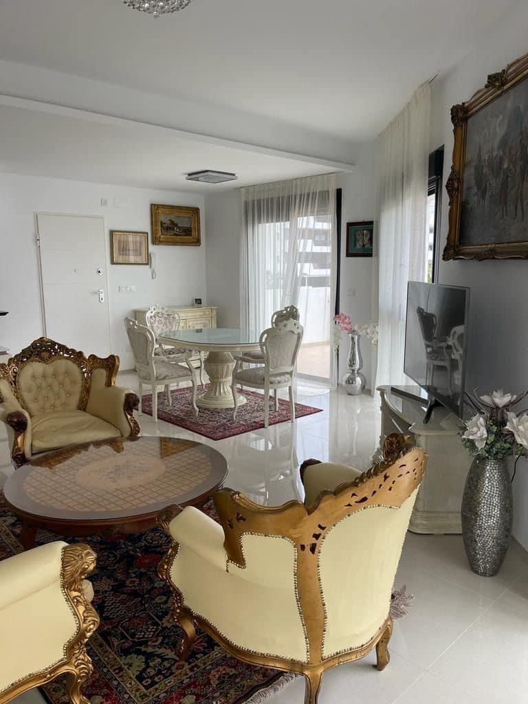 2 bedroom Townhouse for rent in Arenales del Sol with pool garage - € 1,450 (Ref: 9143420)