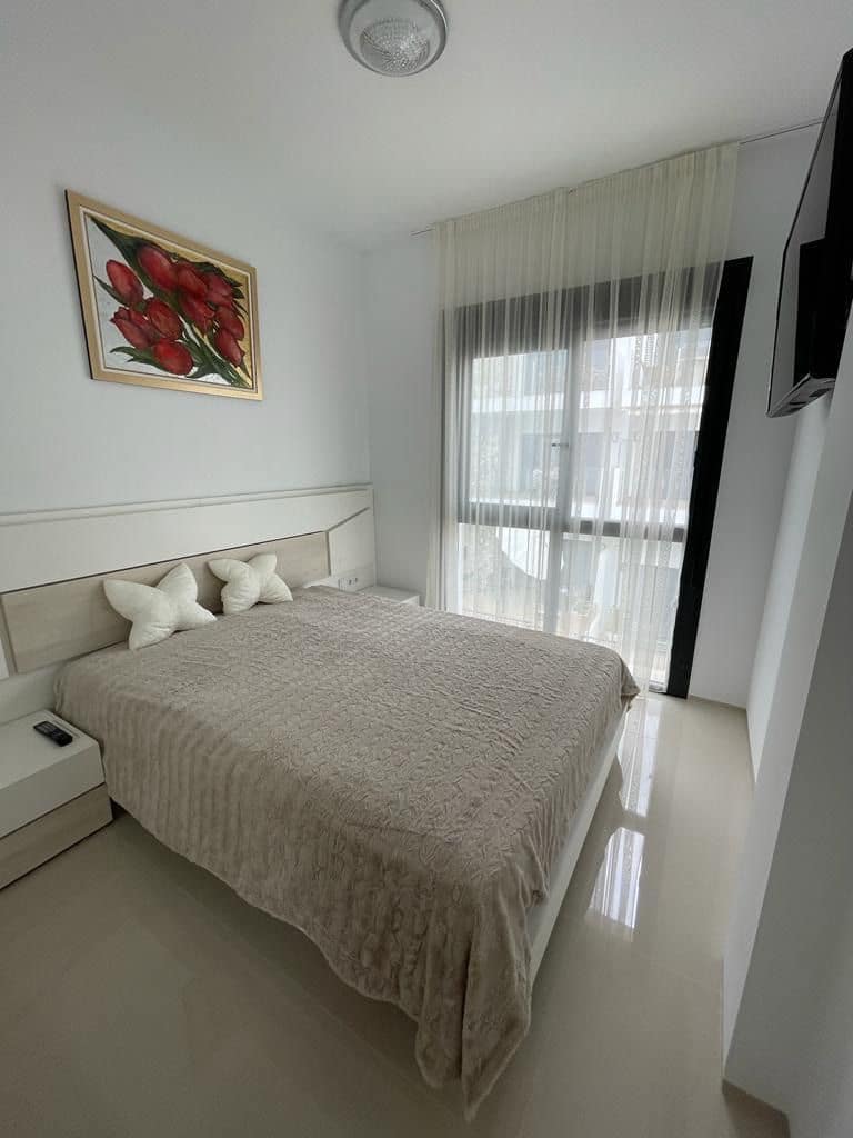 2 bedroom Townhouse for rent in Arenales del Sol with pool garage - € 1,450 (Ref: 9143420)