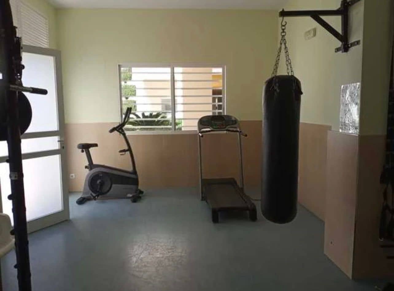 3 soveværelse Lejlighed til leje i Guardamar del Segura med swimmingpool - € 950 (Ref: 9177207)