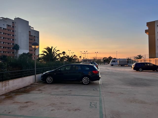 3 makuuhuone Huoneisto vuokrattavana paikassa Guardamar Playa, Guardamar del Segura mukana uima-altaan - 950 € (Ref: 9177207)