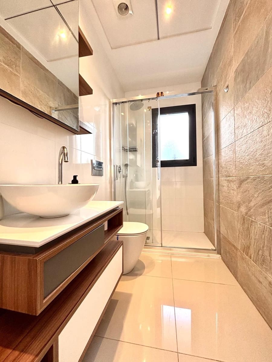 2 sypialnia Dom do wynajęcia w Arenales del Sol z basenem garażem - 1 450 € (Ref: 9183304)