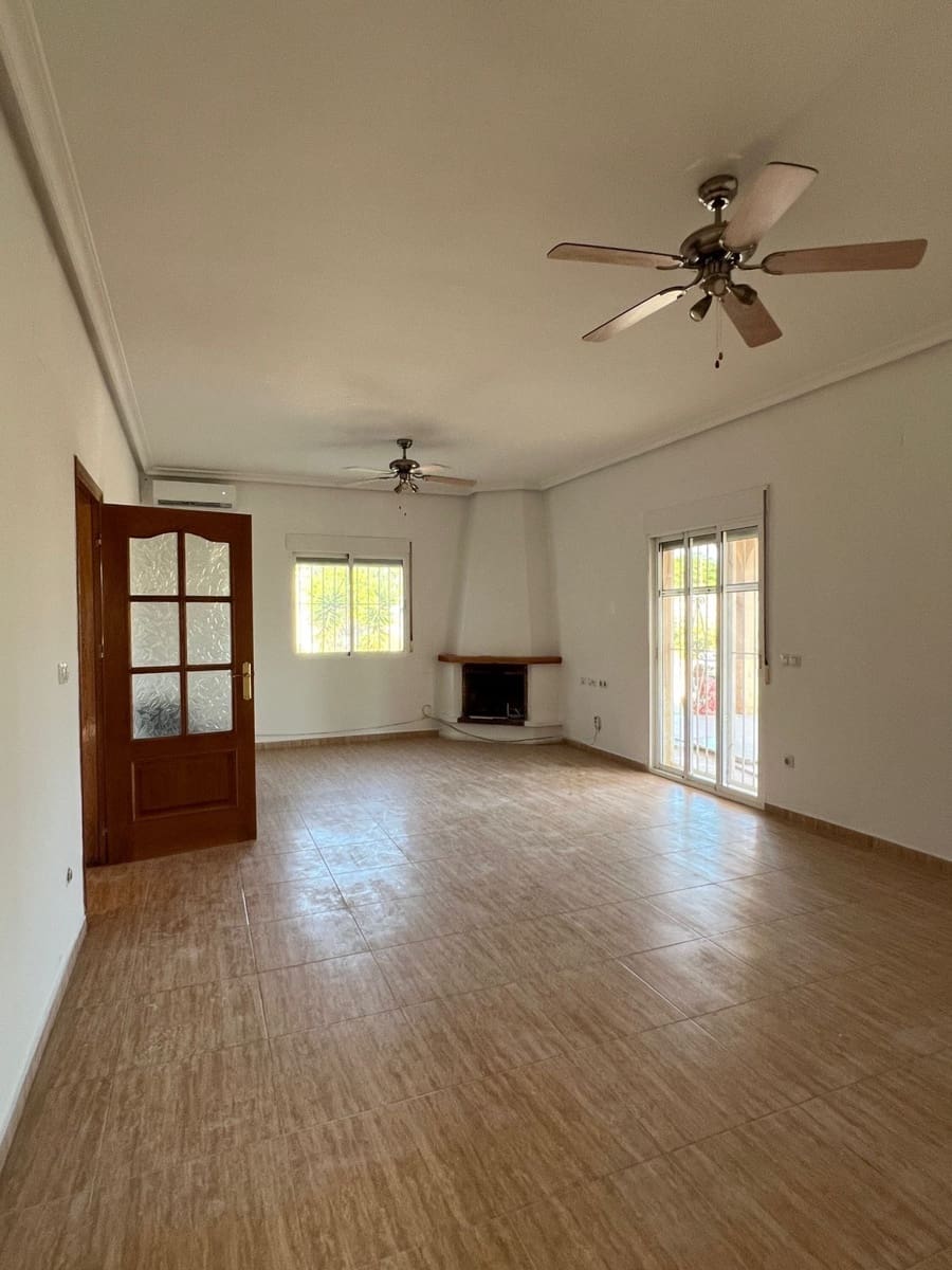 Finca/Maison de Campagne de 5 chambres à louer à Crevillente / Crevillent avec piscine garage - 1 700 € (Ref: 9204256)