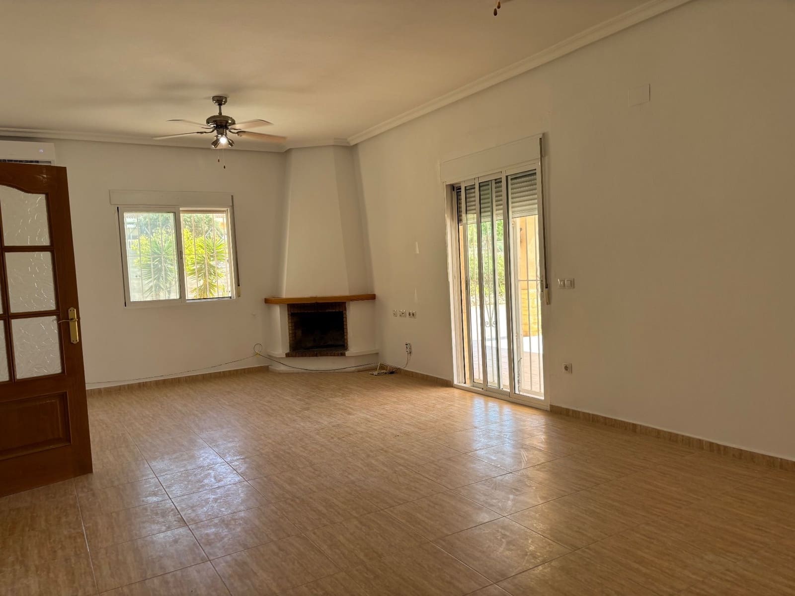 Finca/Maison de Campagne de 5 chambres à louer à Crevillente / Crevillent avec piscine garage - 1 700 € (Ref: 9204256)
