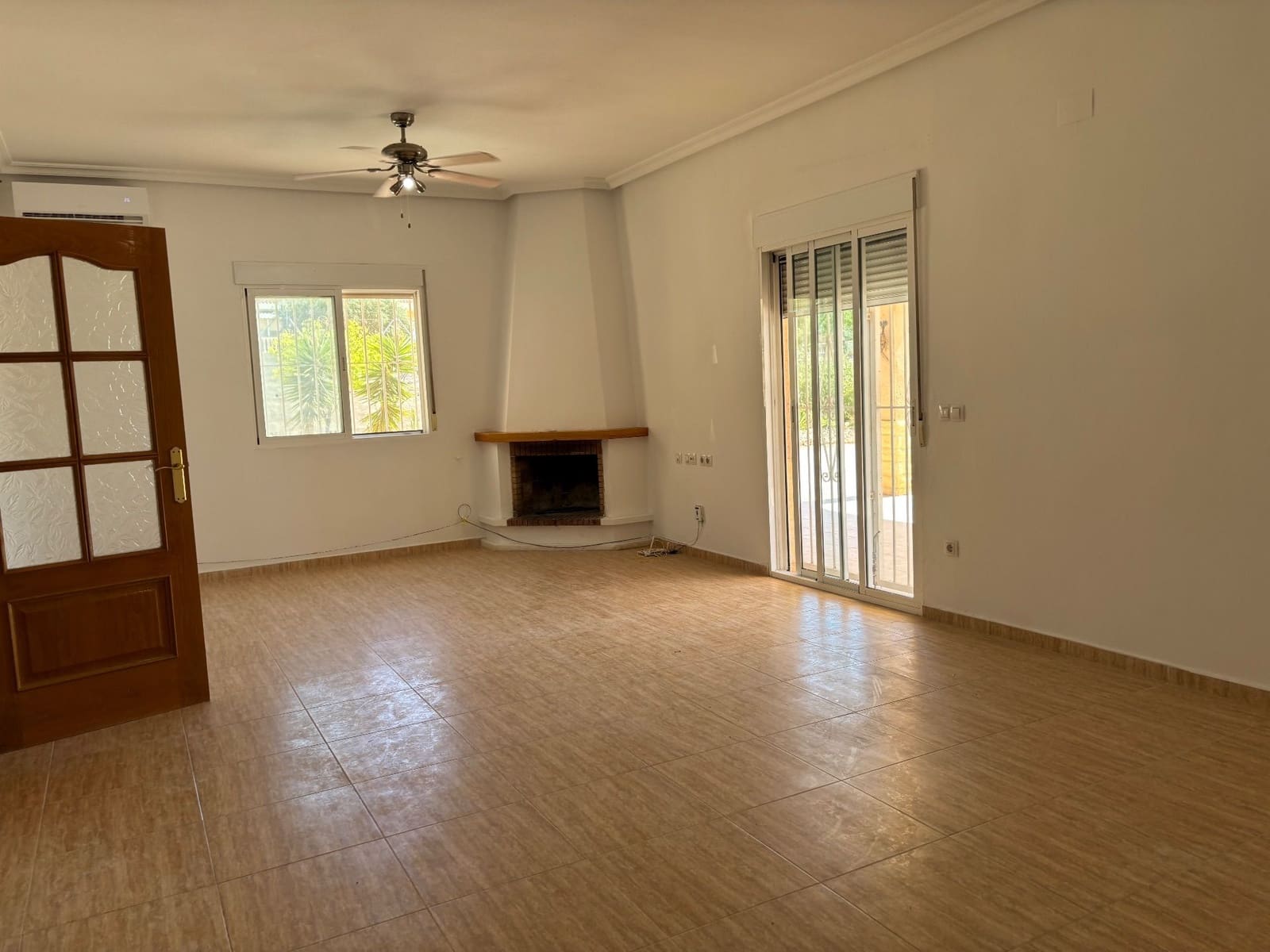 Finca/Maison de Campagne de 5 chambres à louer à Crevillente / Crevillent avec piscine garage - 1 700 € (Ref: 9204256)