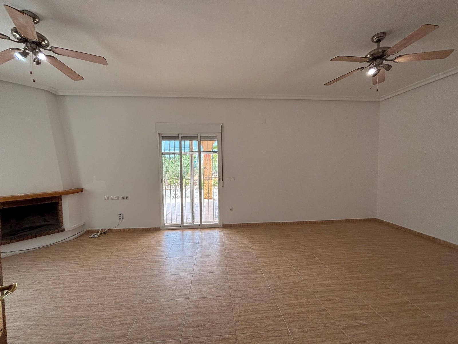 Finca/Maison de Campagne de 5 chambres à louer à Crevillente / Crevillent avec piscine garage - 1 700 € (Ref: 9204256)