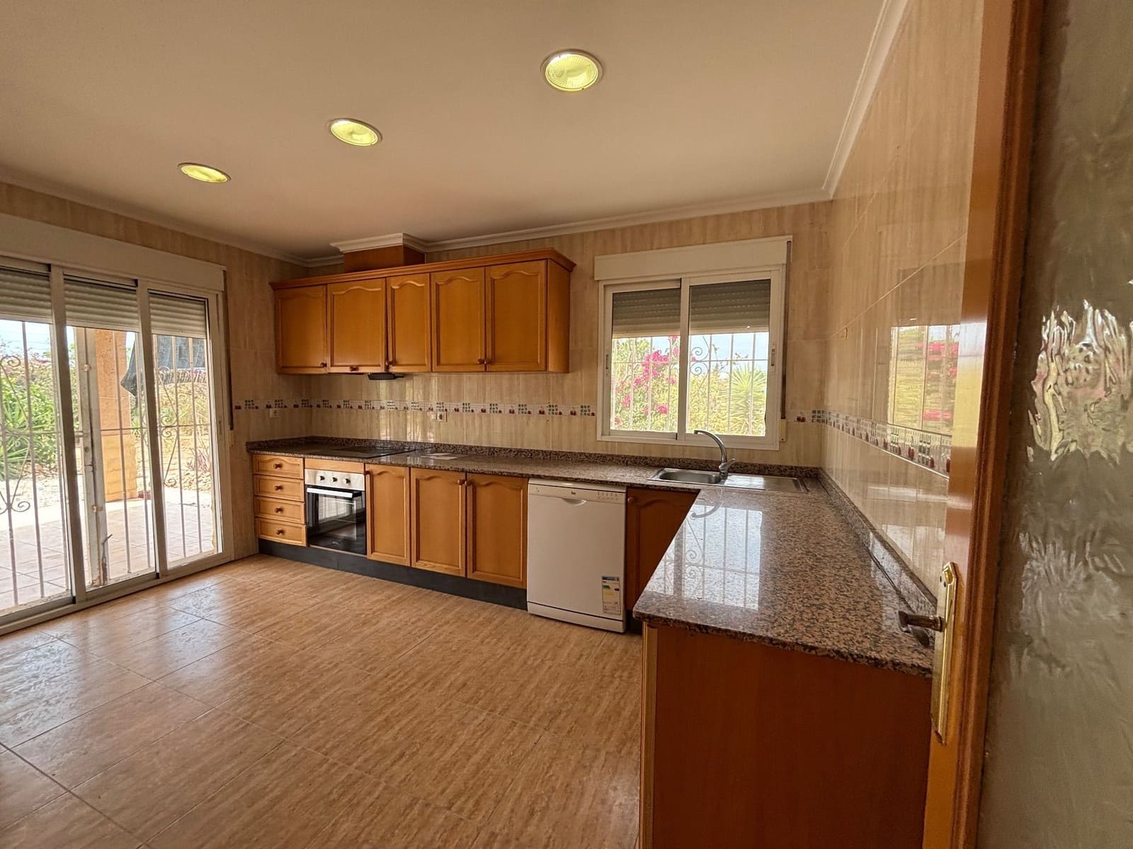 Finca/Maison de Campagne de 5 chambres à louer à Crevillente / Crevillent avec piscine garage - 1 700 € (Ref: 9204256)