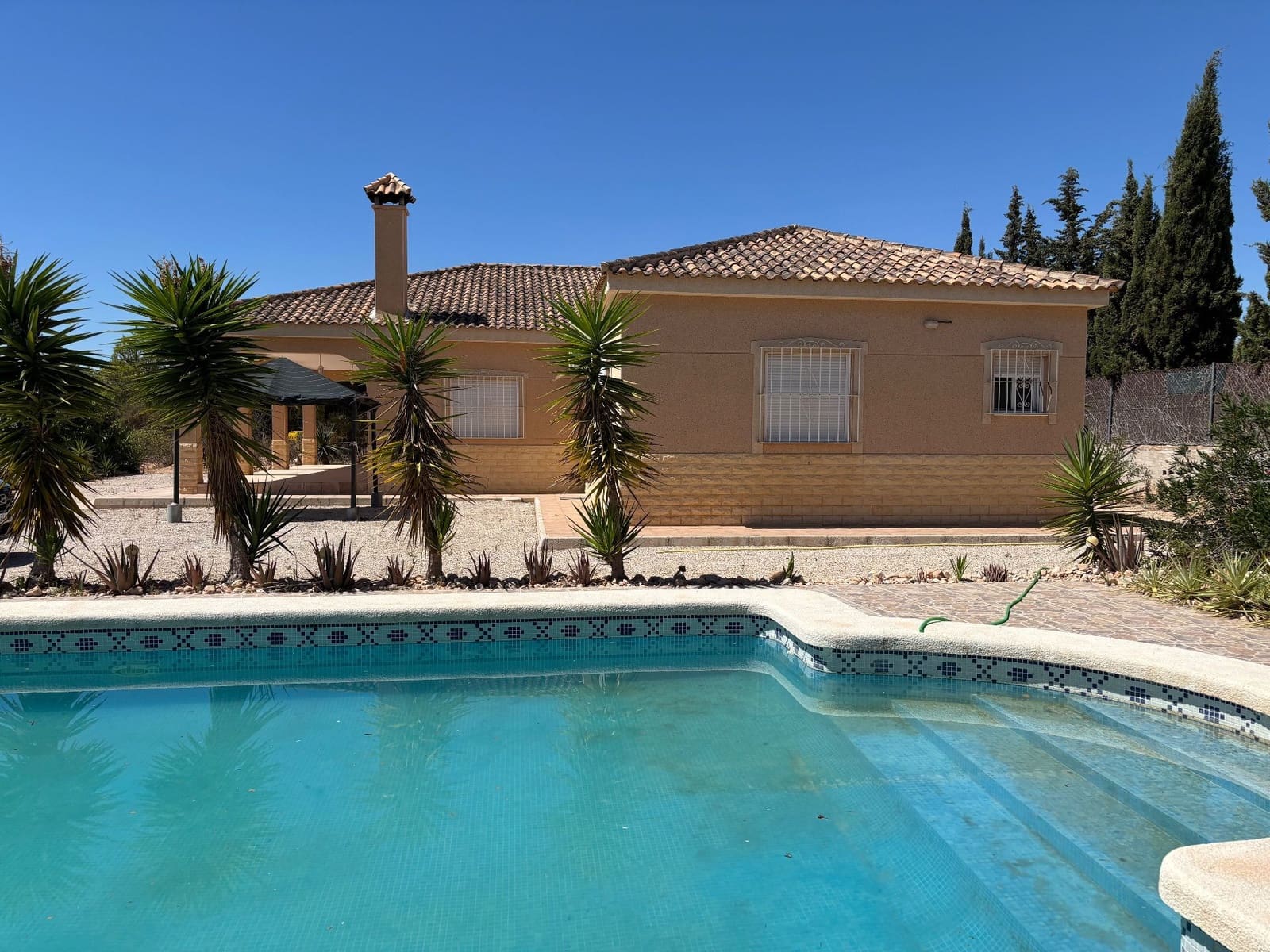 Finca/Maison de Campagne de 5 chambres à louer à Crevillente / Crevillent avec piscine garage - 1 700 € (Ref: 9204256)