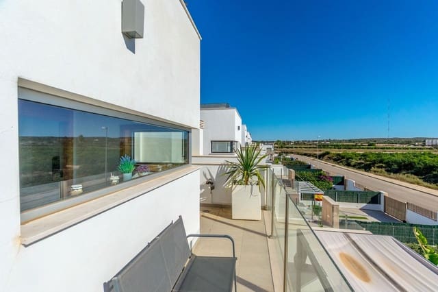 4 sypialnia Willa do wynajęcia w Guardamar del Segura z basenem garażem - 2 650 € (Ref: 9208106)