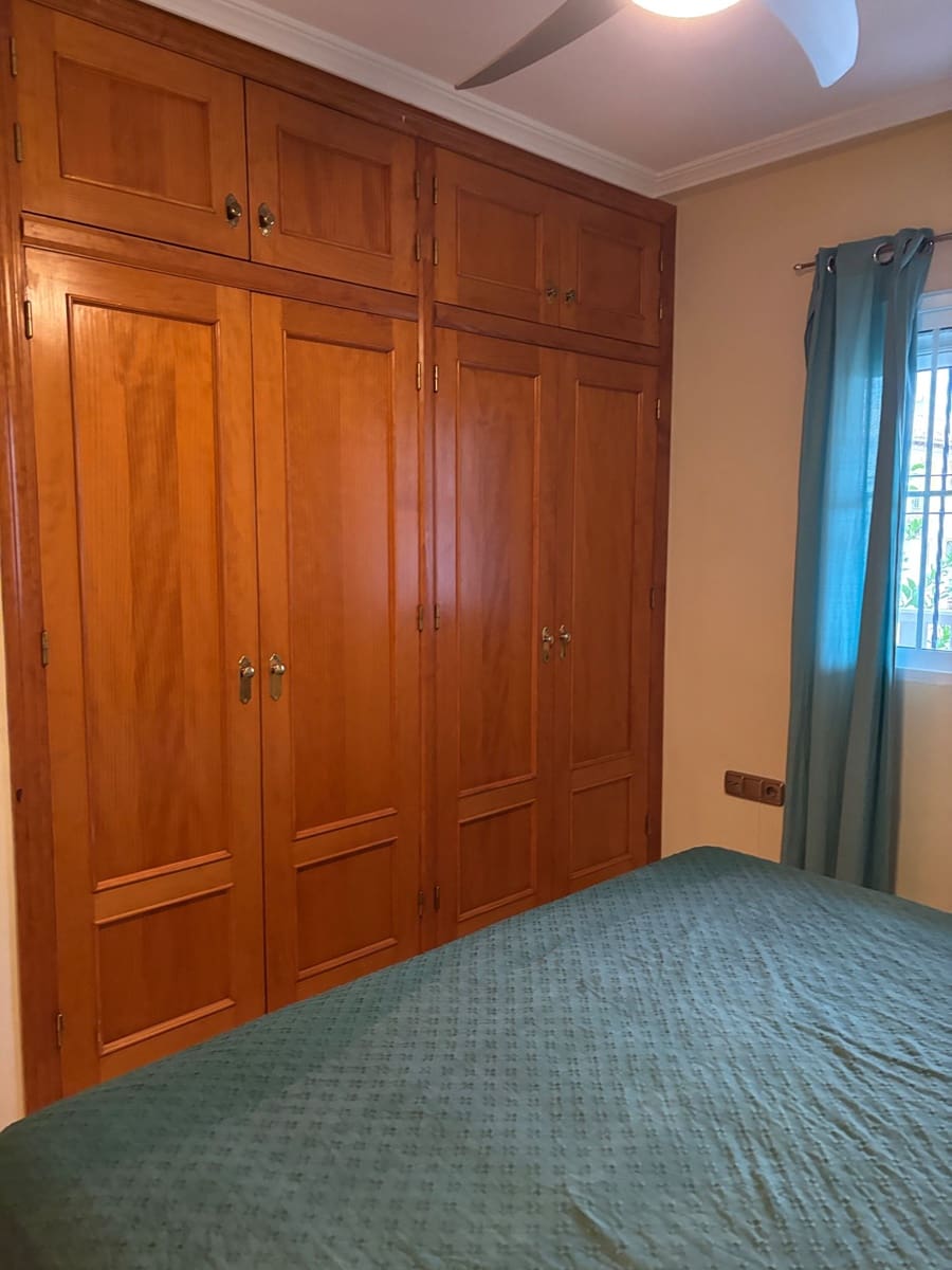 2 sypialnia Apartament do wynajęcia w Orihuela Costa z basenem - 850 € (Ref: 9230329)