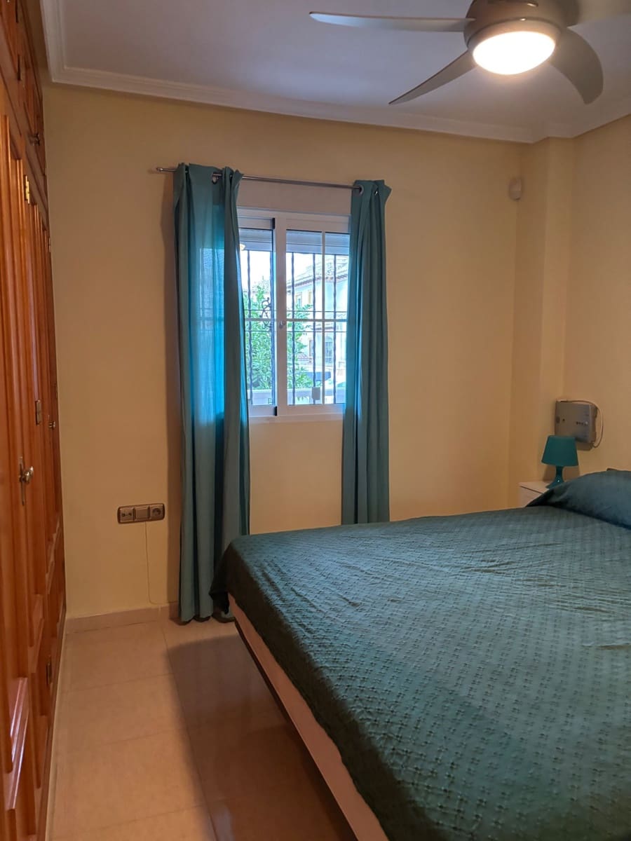 2 sypialnia Apartament do wynajęcia w Orihuela Costa z basenem - 850 € (Ref: 9230329)