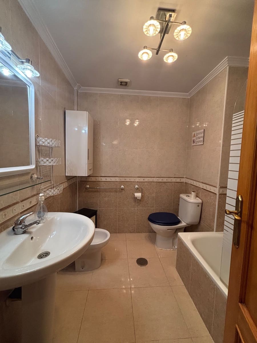 2 sypialnia Apartament do wynajęcia w Orihuela Costa z basenem - 850 € (Ref: 9230329)