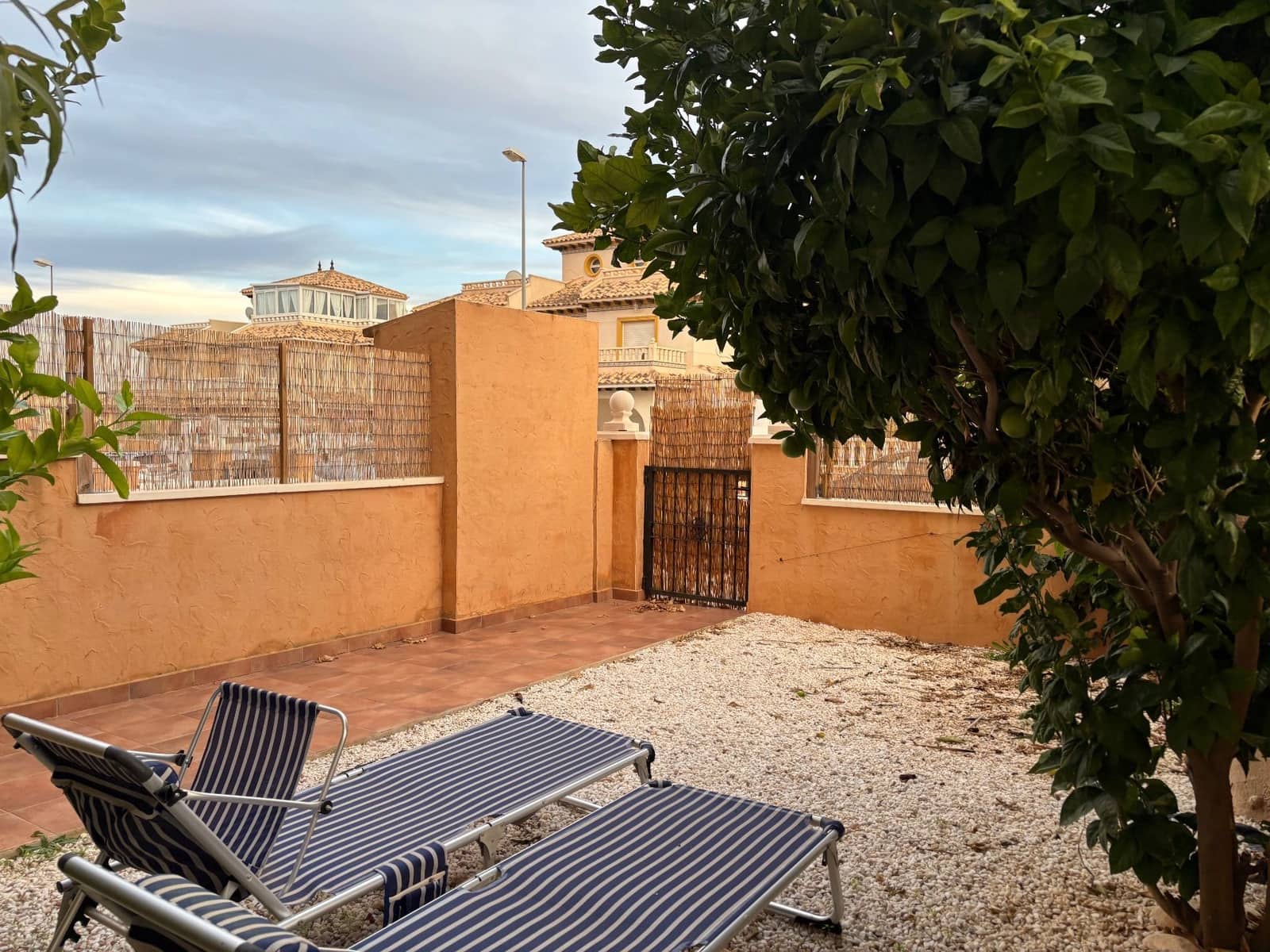 2 sypialnia Apartament do wynajęcia w Orihuela Costa z basenem - 850 € (Ref: 9230329)