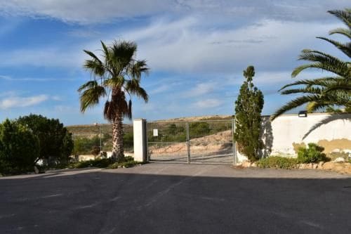2 Zimmer Finca/Landgut zu vermieten in Muchamiel / Mutxamel mit Pool Garage - 1.700 € (Ref: 9247951)