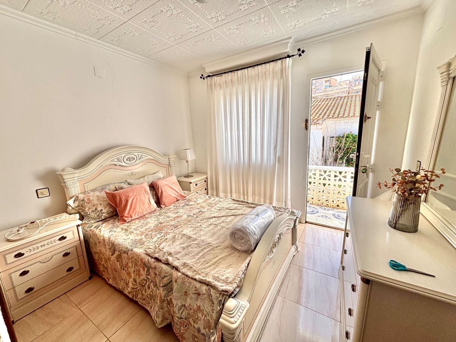 1 bedroom Bungalow for sale in Torrevieja - € 126,000 (Ref: 9248557)