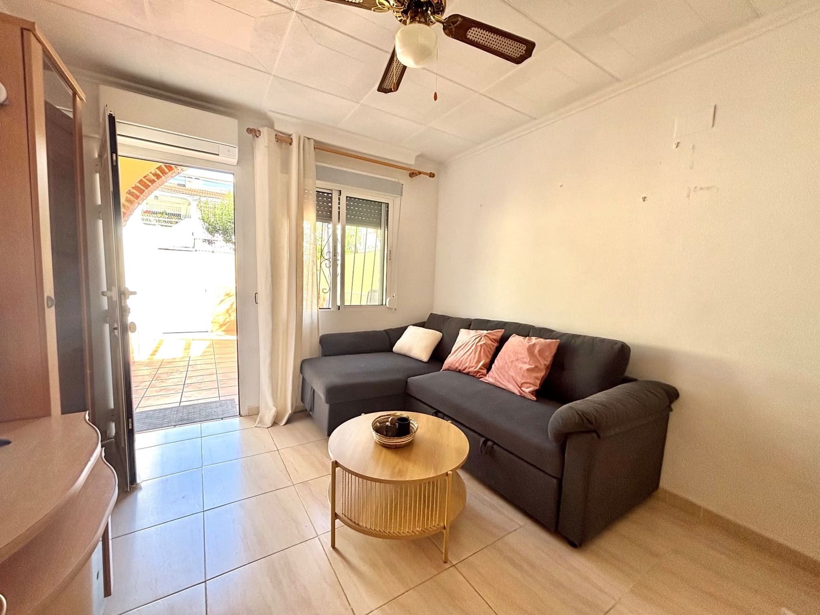 1 bedroom Bungalow for sale in Torrevieja - € 126,000 (Ref: 9248557)