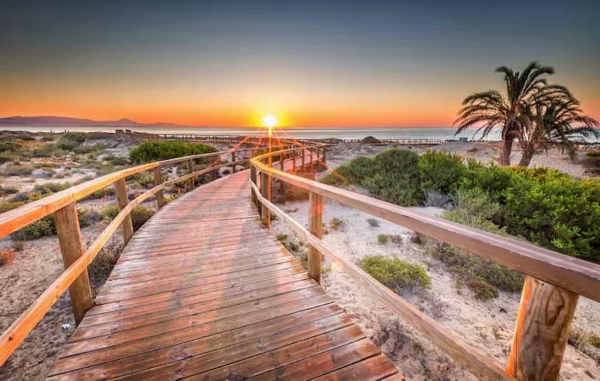 3 bedroom Apartment for rent in Gran Alacant with pool garage - € 1,550 (Ref: 9276036)