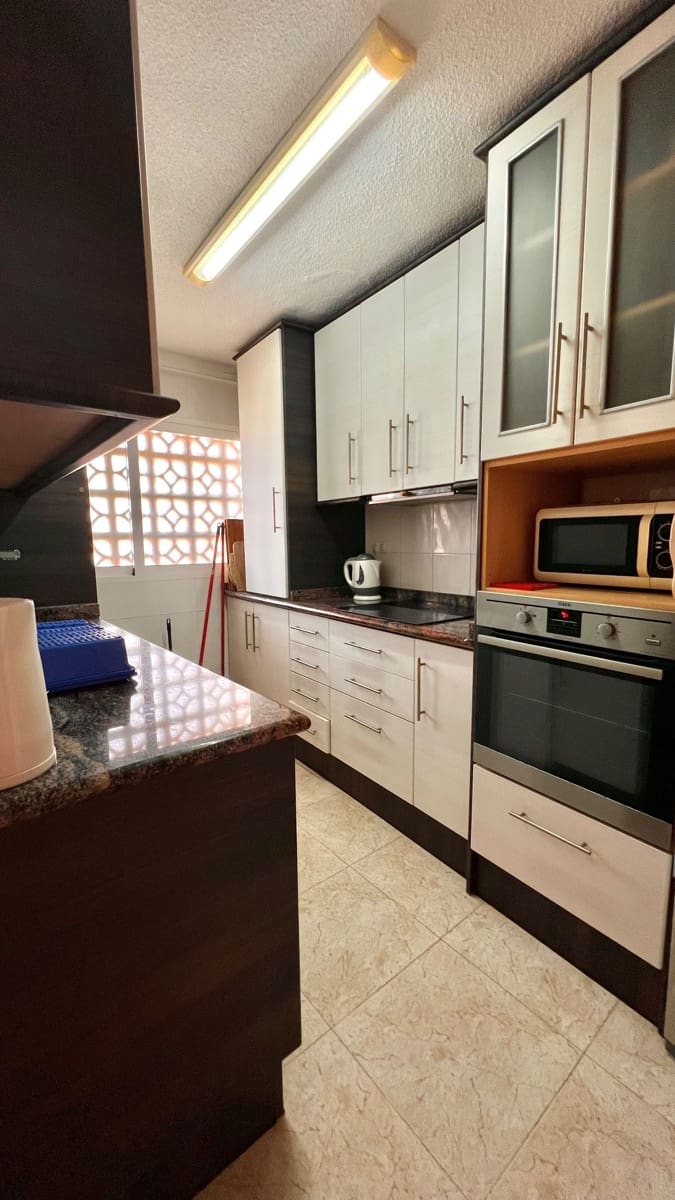 3 sypialnia Apartament do wynajęcia w Torrevieja z garażem - 800 € (Ref: 9312350)