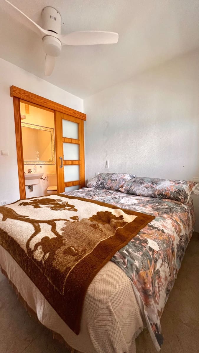 3 sypialnia Apartament do wynajęcia w Torrevieja z garażem - 800 € (Ref: 9312350)