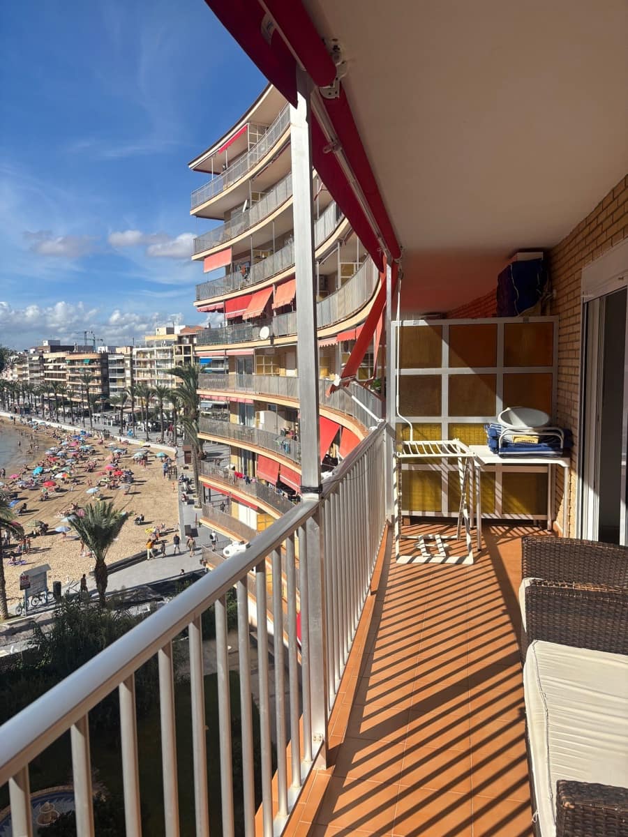3 sypialnia Apartament do wynajęcia w Torrevieja z garażem - 800 € (Ref: 9312350)