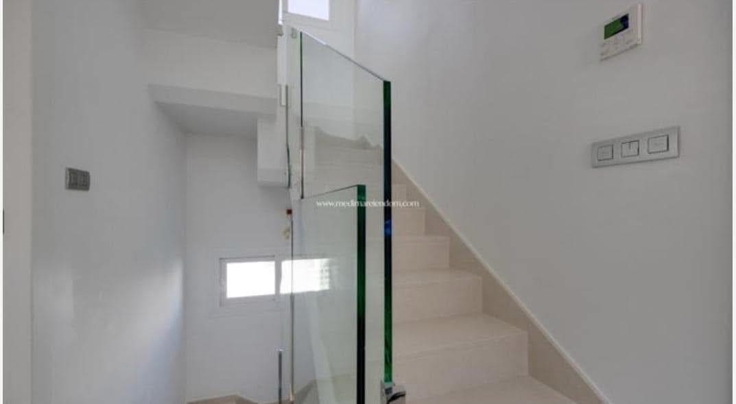 3 bedroom Villa for rent in Ciudad Quesada with pool garage - € 2,500 (Ref: 9353201)