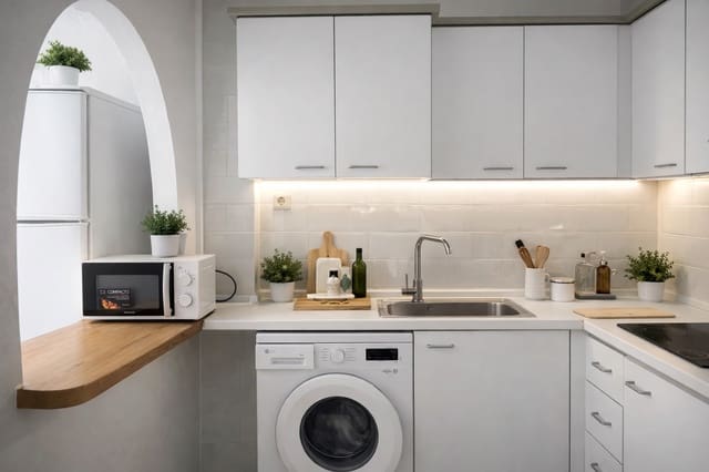 1 bedroom Apartment for sale in Playa de los Locos, Torrevieja - € 120,000 (Ref: 9357083)