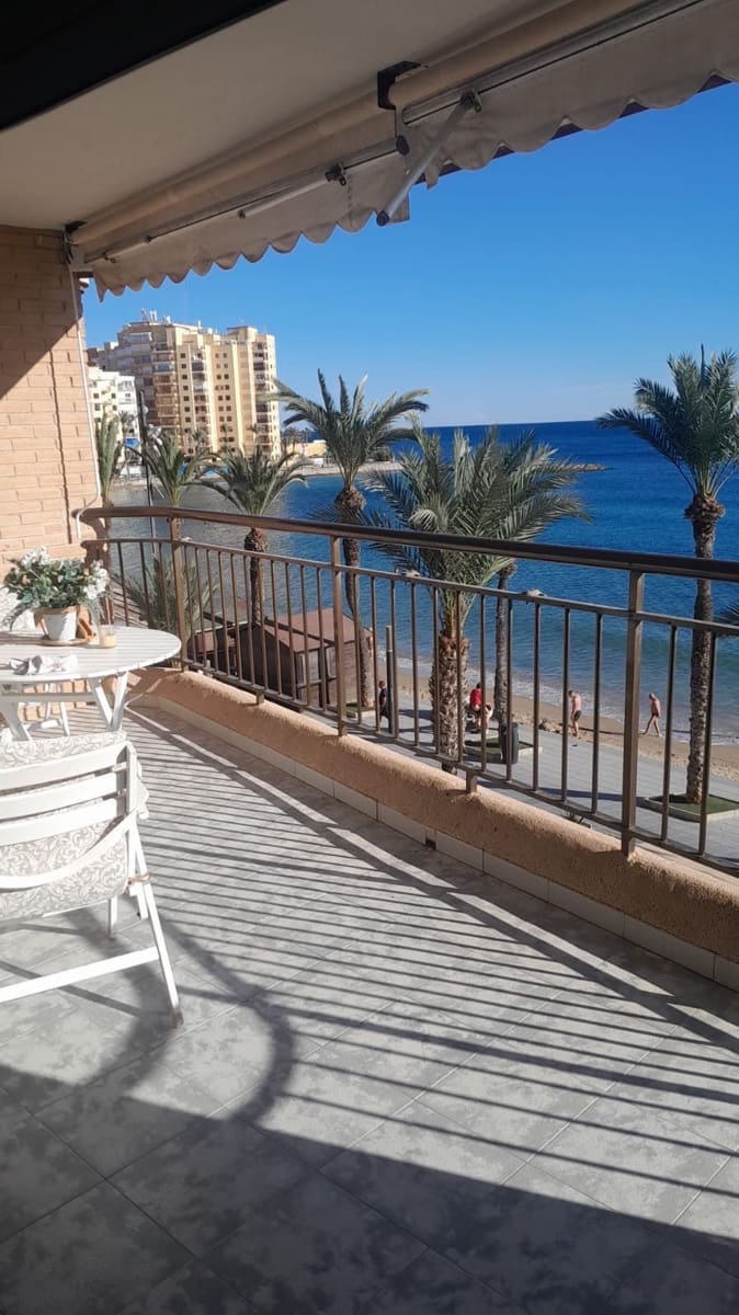 3 soverom Leilighet til leie i Torrevieja med garasje - € 900 (Ref: 9377837)