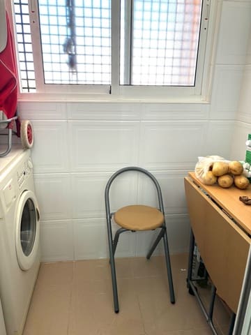 3 makuuhuone Huoneisto vuokrattavana paikassa Guardamar Playa, Guardamar del Segura mukana uima-altaan - 950 € (Ref: 9378757)