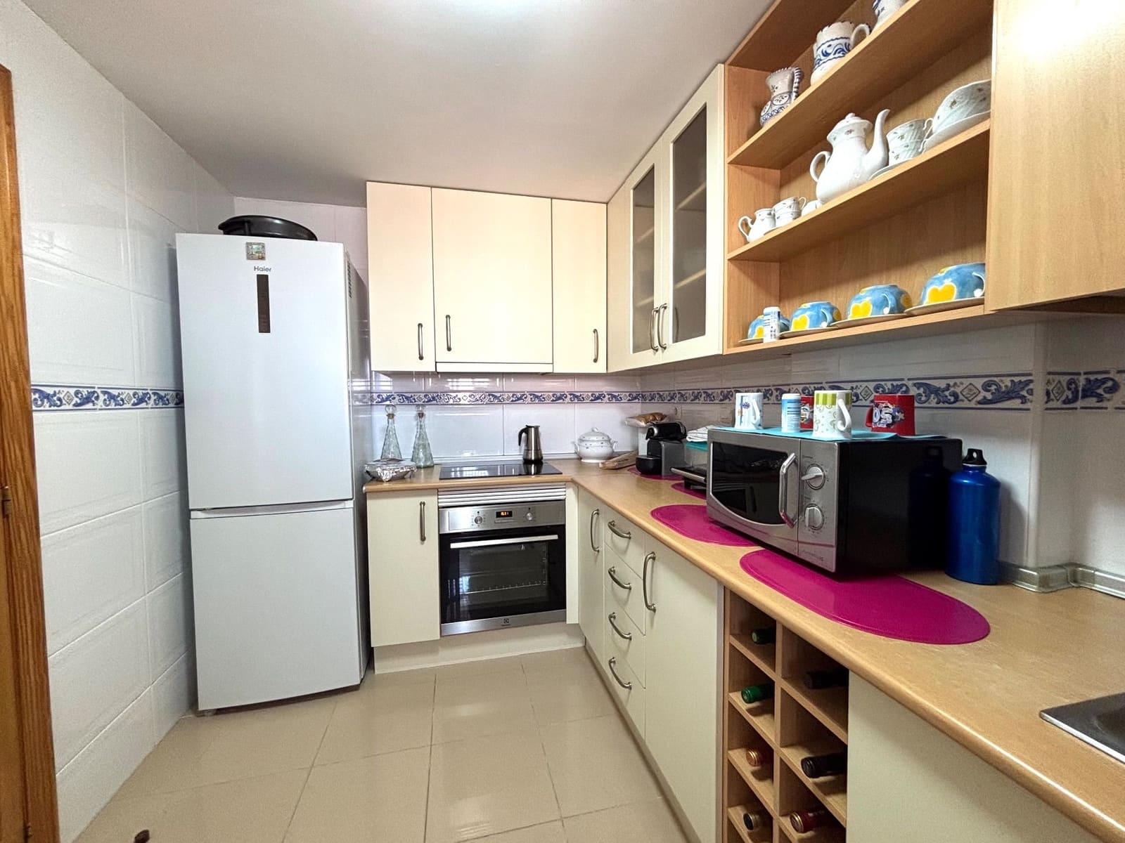 3 makuuhuone Huoneisto vuokrattavana paikassa Guardamar del Segura mukana uima-altaan - 950 € (Ref: 9378757)