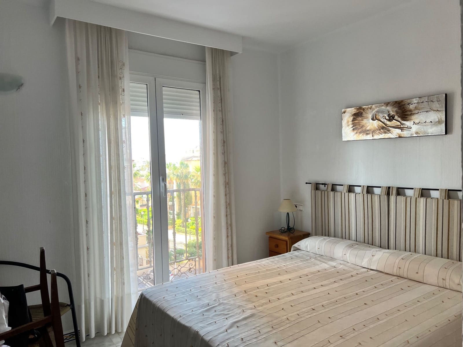 Appartement de 2 chambres à louer à Torrevieja avec piscine garage - 800 € (Ref: 9390202)