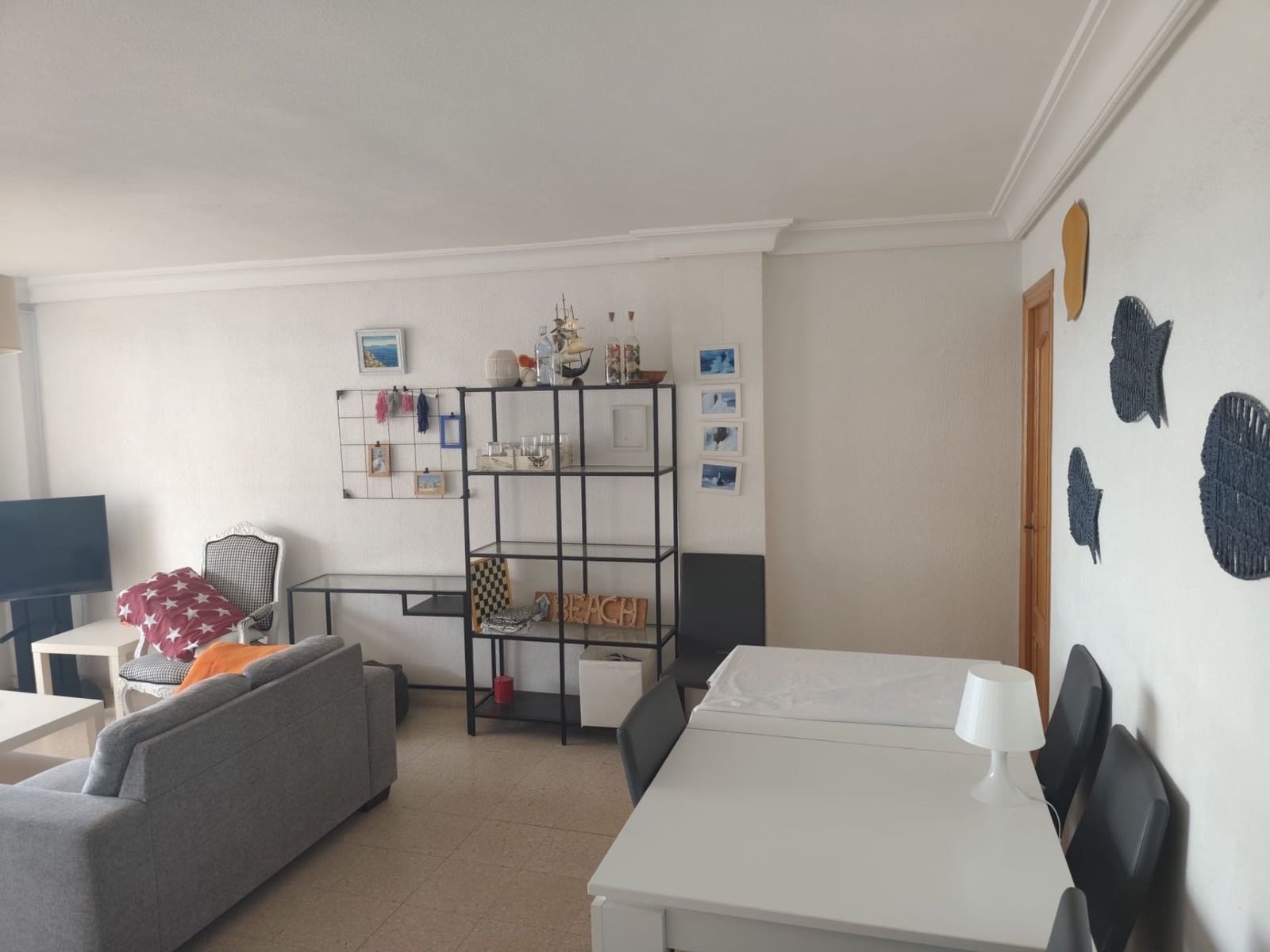 Apartamento de 3 habitaciones en Torrevieja en alquiler con garaje - 850 € (Ref: 9461143)