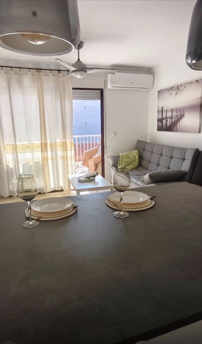 2 Zimmer Apartment zu vermieten in Guardamar del Segura - 700 € (Ref: 9470810)