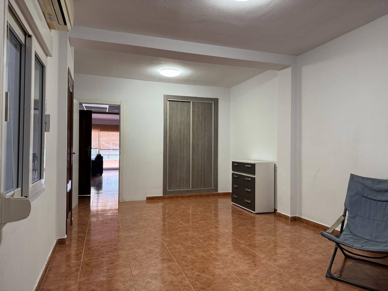 1 sypialnia Apartament do wynajęcia w Torrevieja - 750 € (Ref: 9480947)
