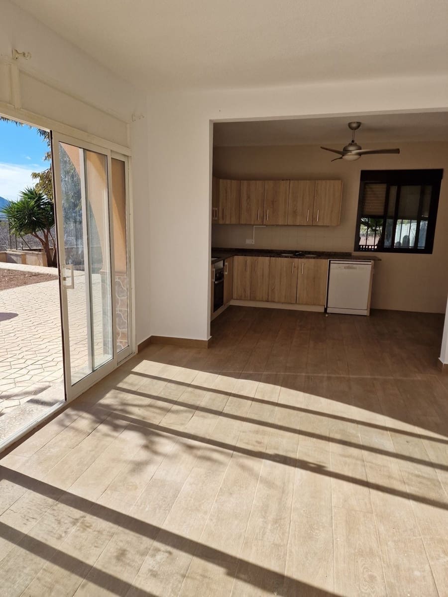 Finca/Casa Rural de 4 habitaciones en Albatera en alquiler con piscina garaje - 1.300 € (Ref: 9496889)