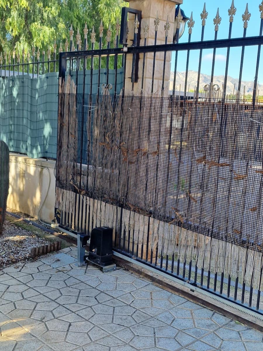 Finca/Casa Rural de 4 habitaciones en Albatera en alquiler con piscina garaje - 1.300 € (Ref: 9496889)