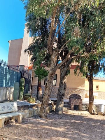 Finca/Casa Rural de 4 habitaciones en Albatera en alquiler con piscina garaje - 1.300 € (Ref: 9496889)