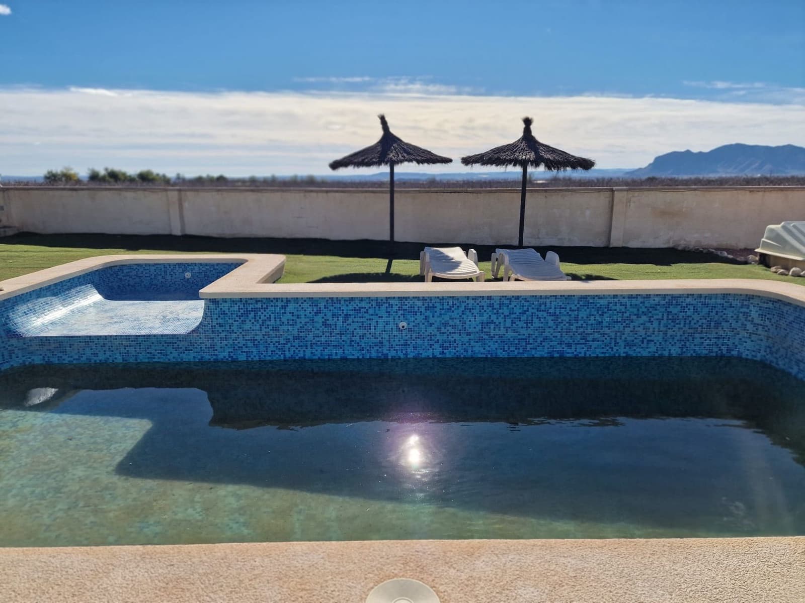 Finca/Casa Rural de 4 habitaciones en Albatera en alquiler con piscina garaje - 1.300 € (Ref: 9496889)