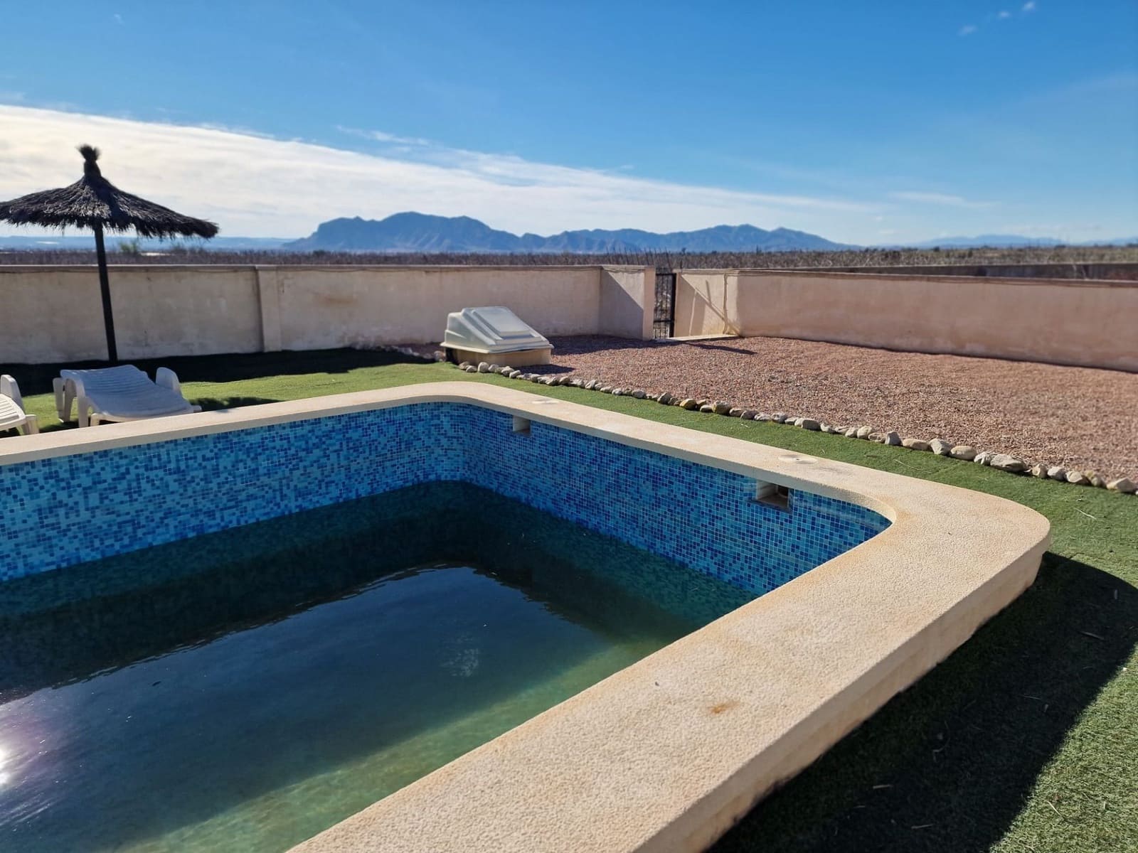 Finca/Casa Rural de 4 habitaciones en Albatera en alquiler con piscina garaje - 1.300 € (Ref: 9496889)