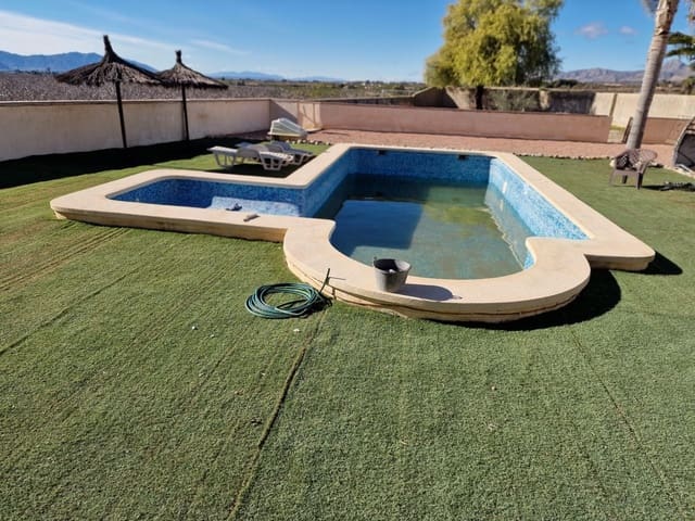 Finca/Casa Rural de 4 habitaciones en Albatera en alquiler con piscina garaje - 1.300 € (Ref: 9496889)