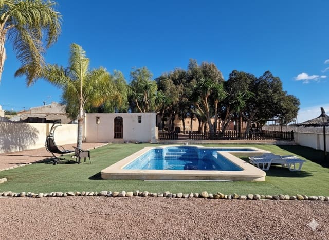 4 soveværelse Finca/Landehus til leje i Albatera med swimmingpool garage - € 1.300 (Ref: 9496889)