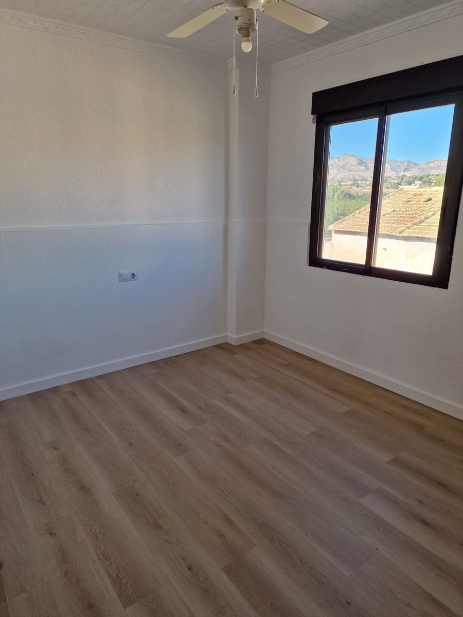 4 soveværelse Finca/Landehus til leje i Albatera med swimmingpool garage - € 1.390 (Ref: 9526164)