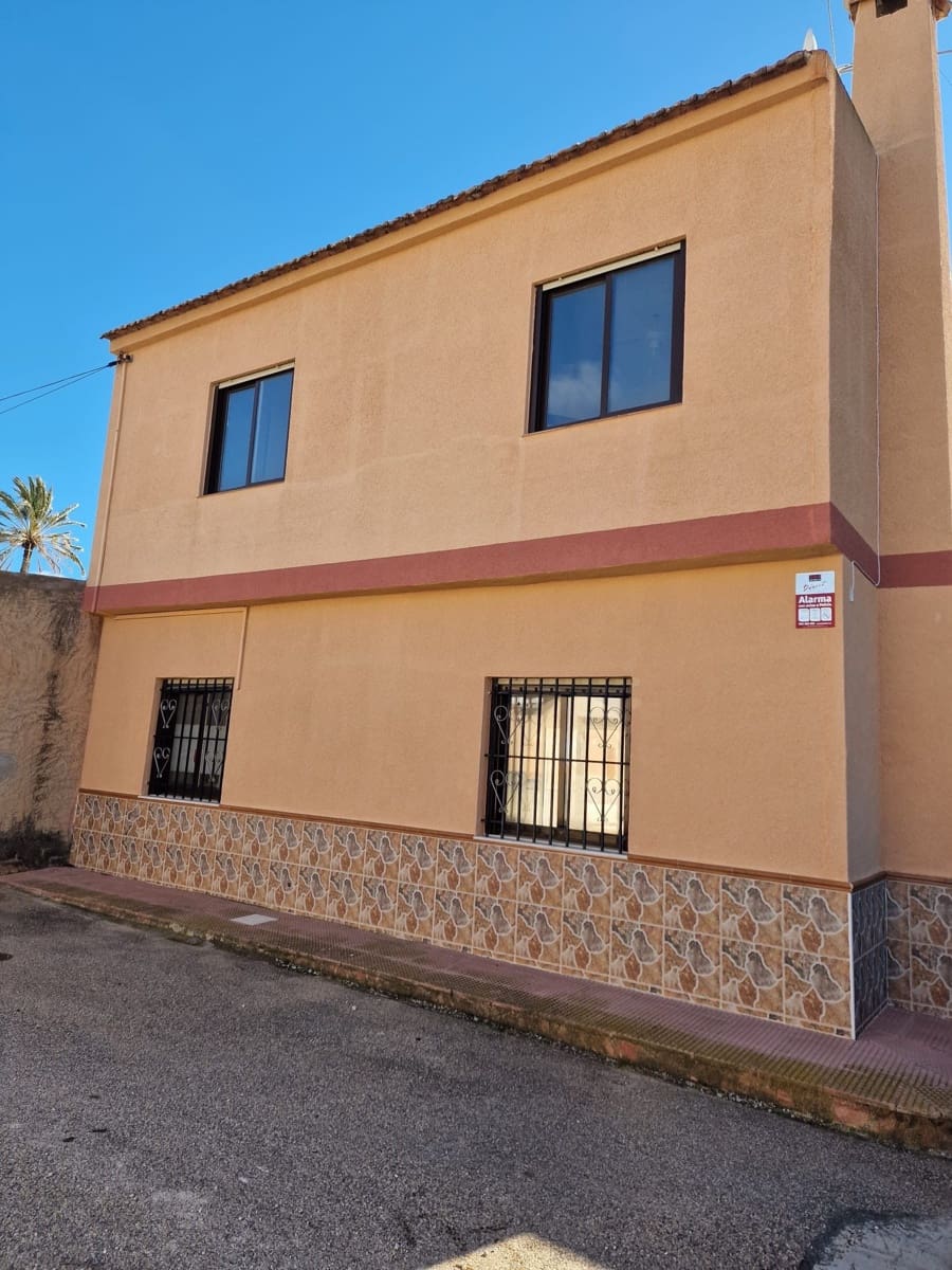 4 soveværelse Finca/Landehus til leje i Albatera med swimmingpool garage - € 1.390 (Ref: 9526164)