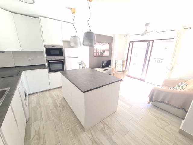 2 soveværelse Lejlighed til leje i Guardamar Playa, Guardamar del Segura - € 700 (Ref: 9543103)