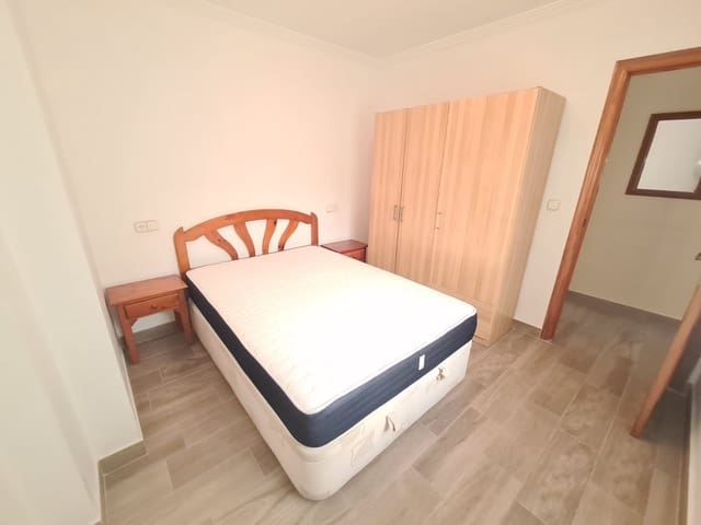 2 soveværelse Lejlighed til leje i Guardamar Playa, Guardamar del Segura - € 700 (Ref: 9543103)