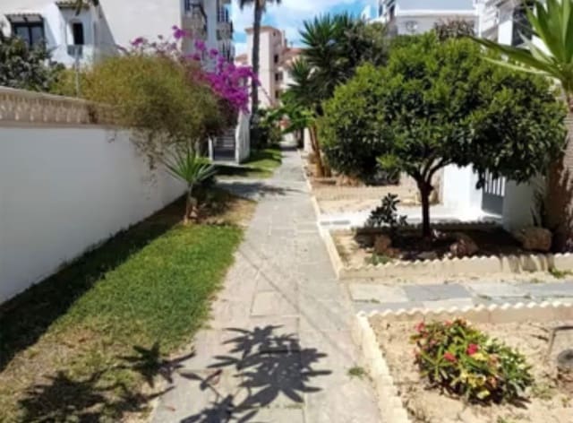 2 makuuhuone Huoneisto vuokrattavana paikassa Nueva Torrevieja - Aguas Nuevas, Torrevieja mukana uima-altaan - 800 € (Ref: 9547718)