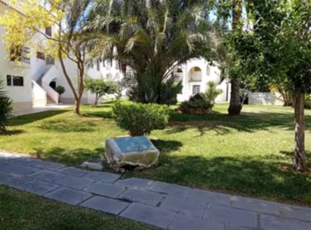 2 makuuhuone Huoneisto vuokrattavana paikassa Nueva Torrevieja, Torrevieja mukana uima-altaan - 850 € (Ref: 9564374)