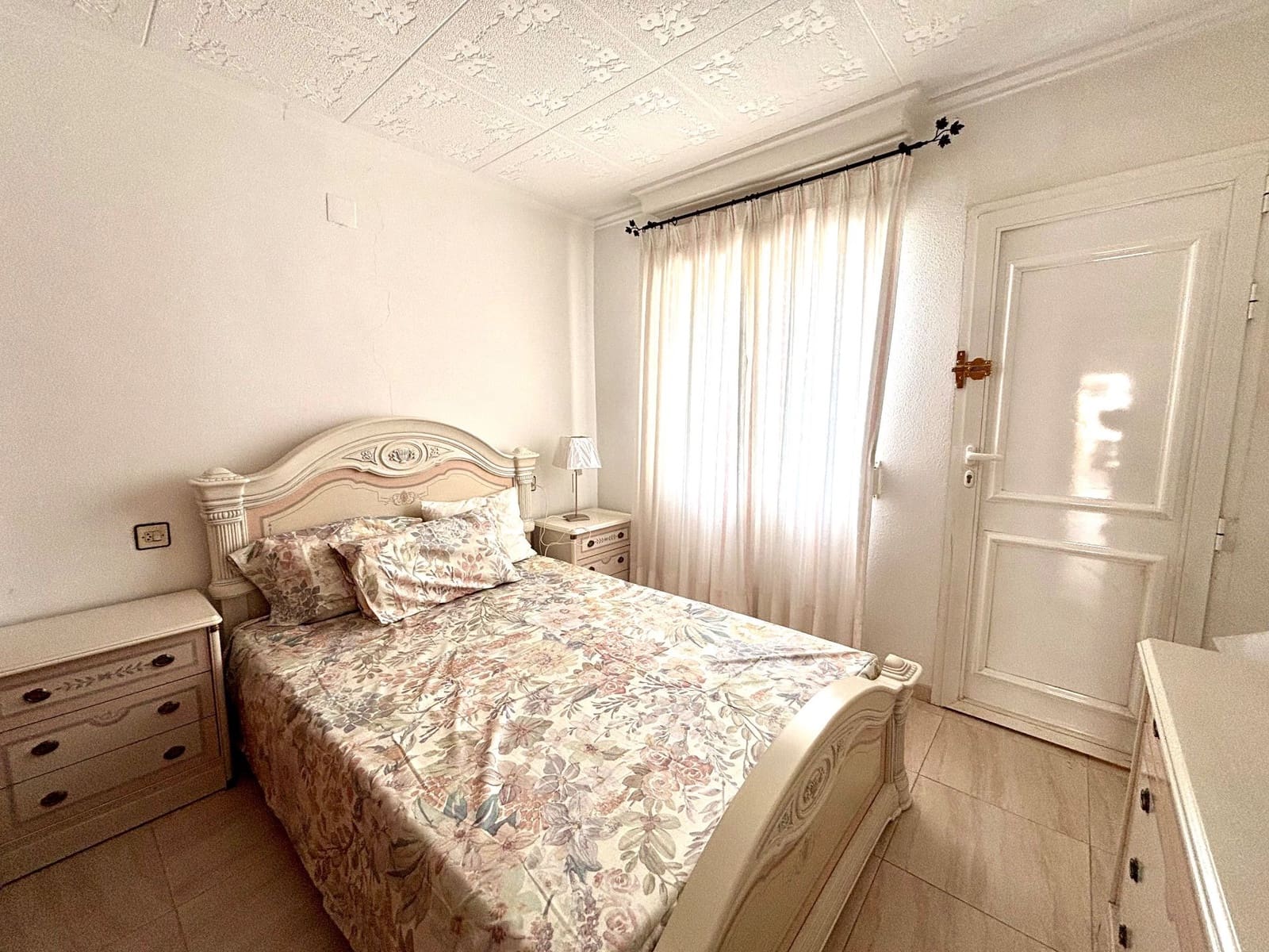 2 bedroom Bungalow for rent in Torrevieja - € 650 (Ref: 9594700)